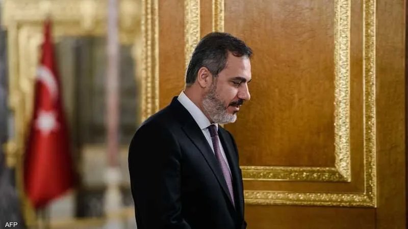 خلافات التطبيع مع دمشق تتفاقم.. هاكان فيدان يكشف موقف الأسد من المعارضة السورية