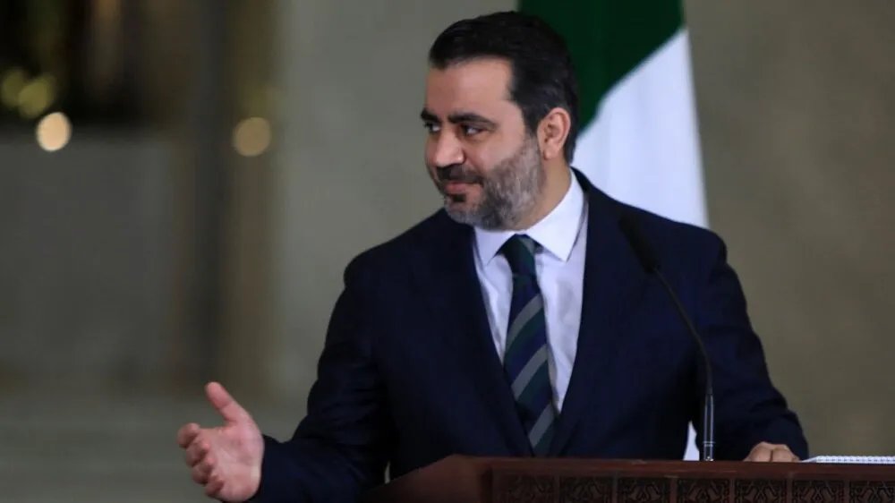 وزير الخارجية السوري في الدوحة لبحث الاستثمارات وتعزيز التعاون مع "الحليف الكفو"