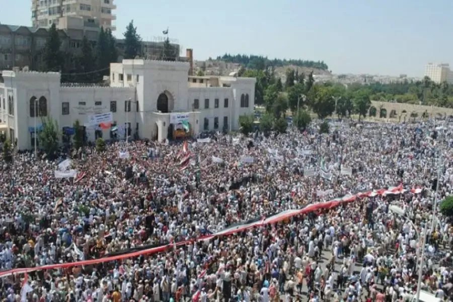 بعد 14 عامًا: سوريا تحيي ذكرى "جمعة أطفال الحرية" وتطالب بالعدالة لضحايا مجزرة حماة