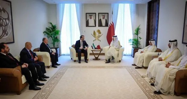 وزير الخارجية السوري يبحث العلاقات الثنائية مع رئيس الوزراء القطري في الدوحة