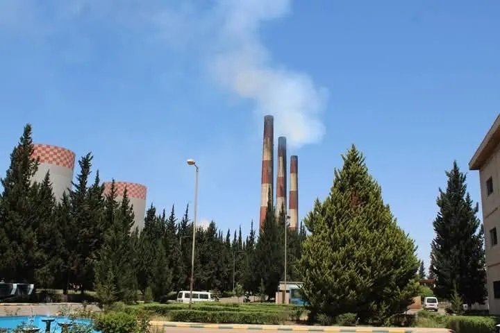 تحسن ملحوظ في الكهرباء: عودة المجموعة الثالثة للخدمة في محطة الزارة بحماة