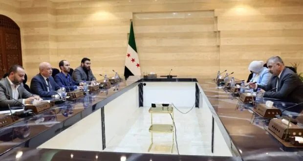 اجتماع حكومي موسع لبحث إصلاح قطاع النقل وتحديث قوانين السير