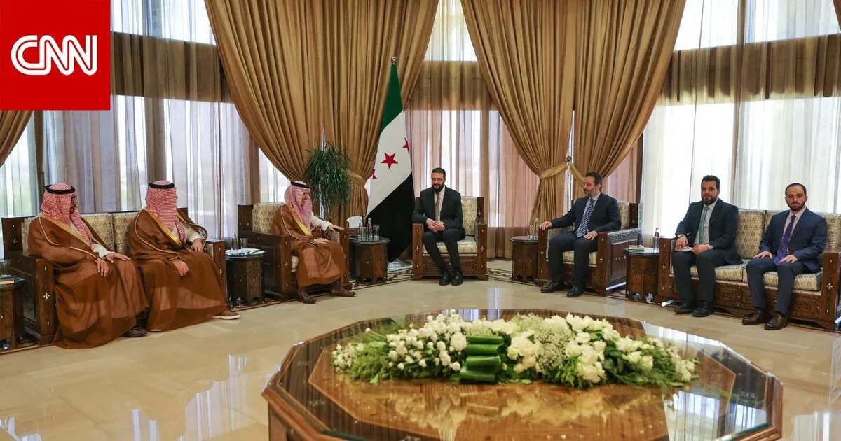 فيصل بن فرحان يؤم المصلين في الجامع الأموي بدمشق: خطوة نحو تعزيز العلاقات السعودية السورية