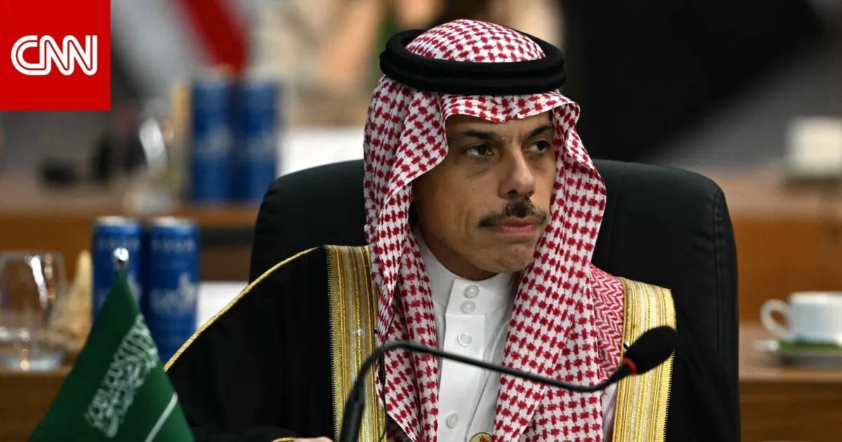 زيارة تاريخية: وزير الخارجية السعودي في دمشق على رأس وفد اقتصادي رفيع المستوى