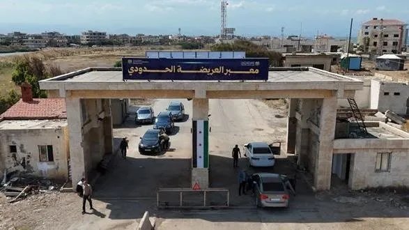 إعادة فتح معبر العريضة الحدودي بين سوريا ولبنان بعد 6 أشهر من الإغلاق بسبب الغارات الإسرائيلية