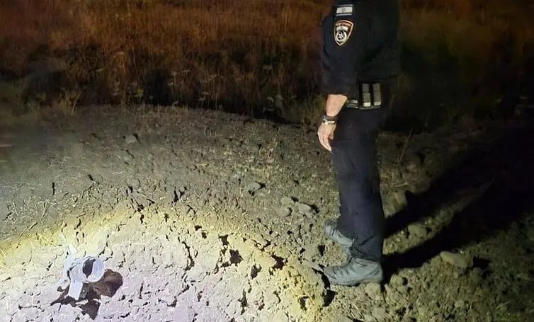 تصعيد خطير: قصف إسرائيلي على درعا السورية ردًا على إطلاق صواريخ مجهولة.. والخارجية السورية تدين