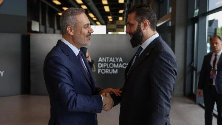 وزير الخارجية التركي: انتعاش اقتصادي قريب لسوريا مع تسارع إعادة الإعمار