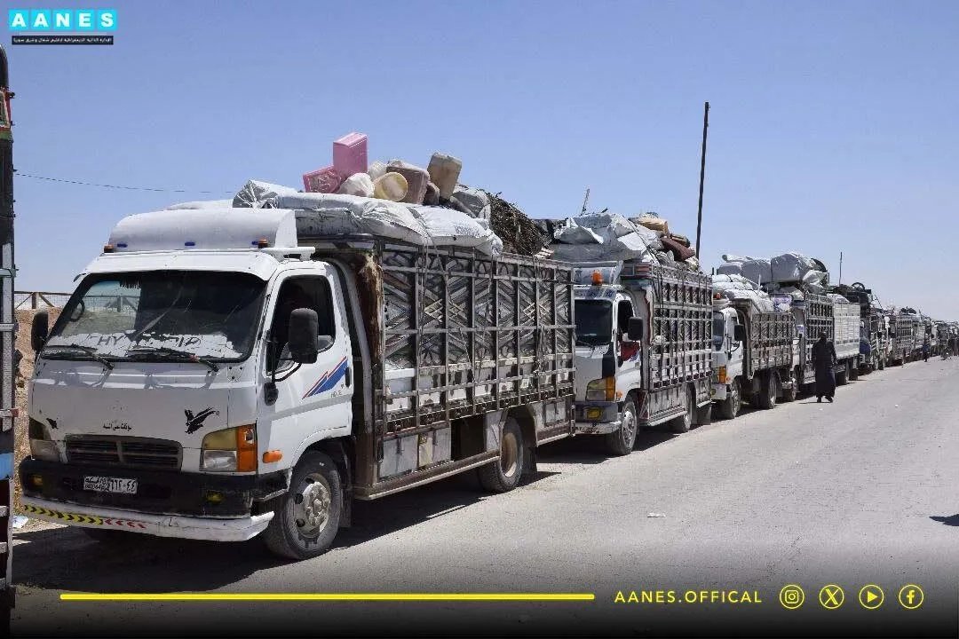 الحسكة: 311 نازحًا يعودون إلى دير الزور من مخيم العريشة في الدفعة التاسعة
