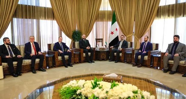 وزير الخارجية السوري يبحث مع وفد صربي تعزيز العلاقات الثنائية