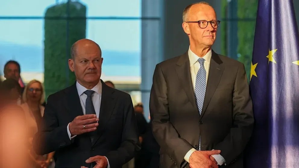 خطأ بروتوكولي يعيد شولتس إلى منصب المستشار في ألمانيا.. لأربع دقائق فقط!