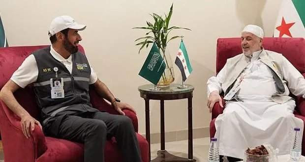 وزير الأوقاف السوري يشيد بالخدمات السعودية للحجاج خلال لقاء مع وزير الحج في مكة
