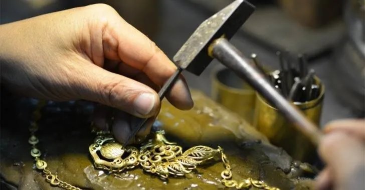 أسعار الذهب تستقر في السوق السورية اليوم: إليك آخر تحديثات نقابة الصاغة