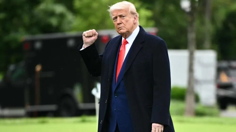 ترامب يصعد الحرب التجارية: رفع الرسوم الجمركية على الصلب والألمنيوم إلى 50%