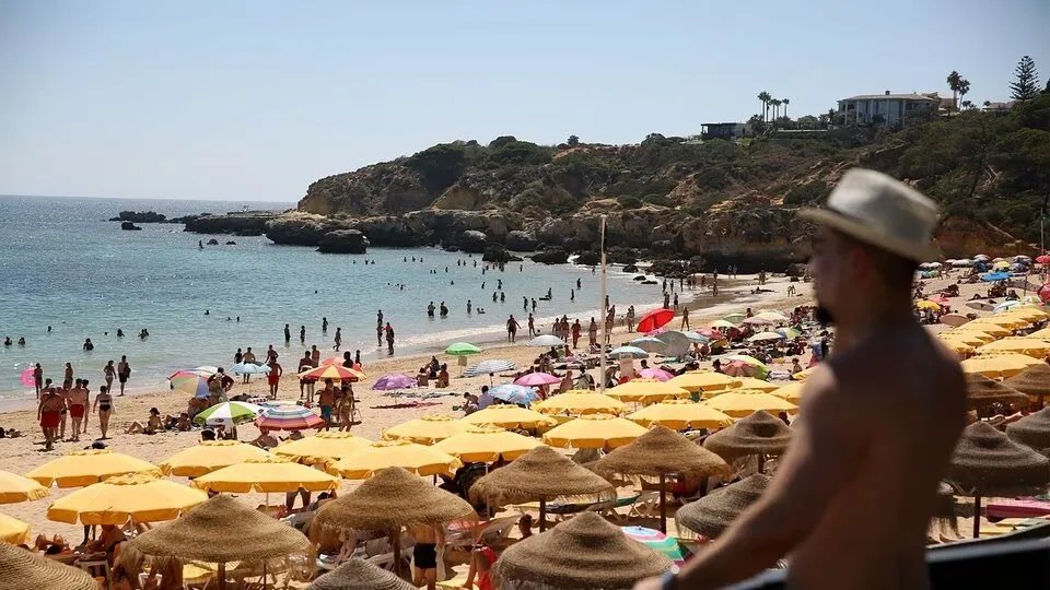 وجهات سياحية رخيصة ومكلفة للألمان: أين يمكنك توفير المال في عطلتك القادمة؟