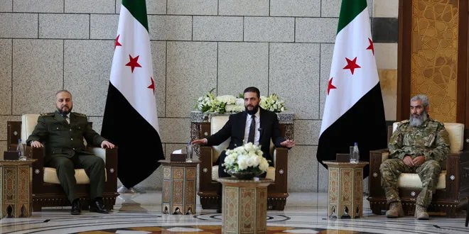 الرئيس الأسد يلتقي قيادات وزارة الدفاع ويستعرض آخر المستجدات والخطط المستقبلية