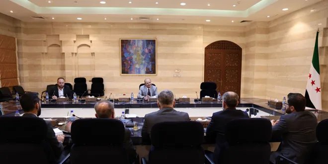 مسؤول رئاسي يناقش مع المرشحين خطط تطوير التعليم الجامعي في سوريا