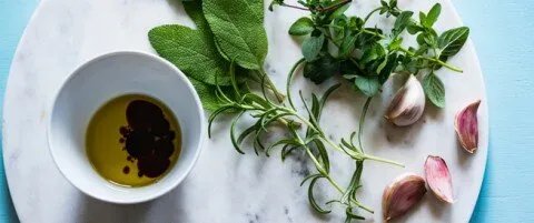 اكتشف القوة الخفية: فوائد شاي الزعتر الأخضر لصحة أفضل وحياة أكثر نشاطًا