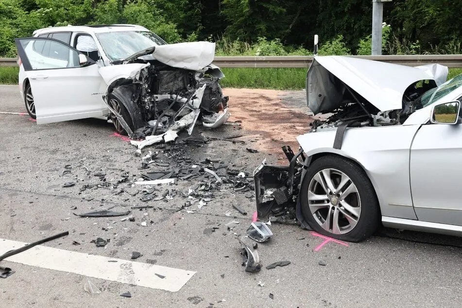 مأساة على الطريق السريع في ألمانيا: مصرع 3 سيدات في حادث تصادم مروع