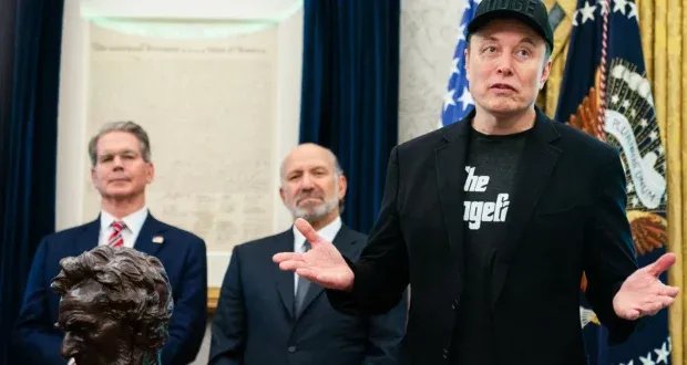 ترامب ينتقد ماسك بسبب الضرائب.. والأخير يرد: لولا دعمي لخسرت الانتخابات!