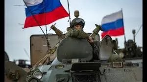 روسيا تعزز وجودها شرق دير الزور بإرسال تعزيزات عسكرية كبيرة إلى قرية حطلة