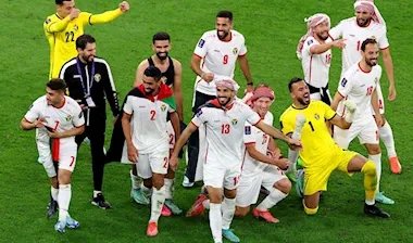 زواج عبر "زووم" يواجه "انفصاماً رسمياً": هل تنجح سابقة قضائية في حماية الزيجات المدنية عن بعد في لبنان؟