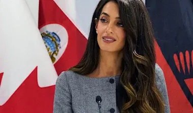 أمل كلوني في مرمى العقوبات الأمريكية بسبب تحقيقات جرائم الحرب في غزة: هل تتأثر العدالة الدولية؟