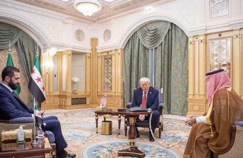 تقرير يكشف: قاعدة عسكرية أمريكية دائمة في التنف السورية بموافقة دمشق - خطوة تاريخية!