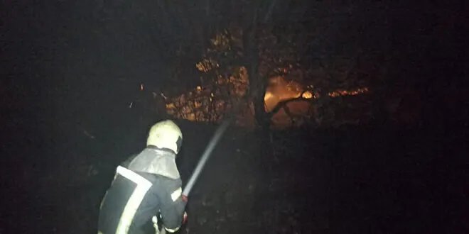 الدفاع المدني يسيطر على حريق هائل في أحراج بانياس بعد معركة استمرت 10 ساعات