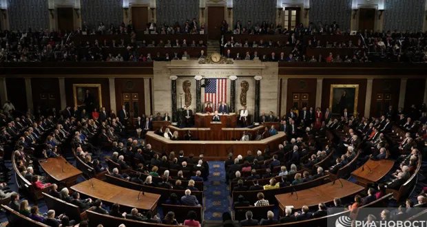 مجلس الشيوخ الأمريكي يصوت لصالح رفع اسم سوريا من قائمة "الدول المارقة": ما دلالات القرار؟