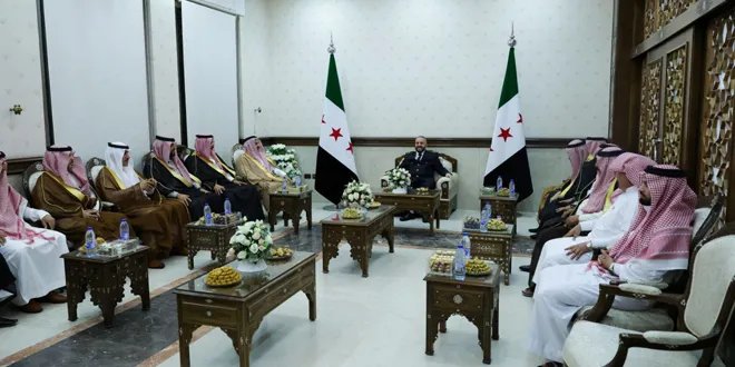 وزير الدفاع السوري يستقبل وفداً من مجلس القبائل والعشائر مهنئاً بعيد الأضحى