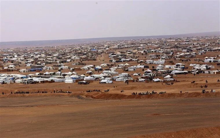 إغلاق مخيم الركبان: نهاية فصل مؤلم من معاناة النازحين السوريين