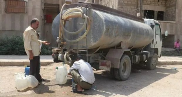 أزمة مياه حادة في قدسيا: الأهالي يشكون ضعف الضخ وارتفاع أسعار الصهاريج