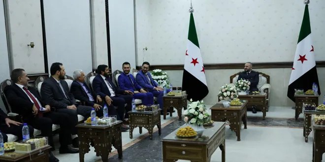 وزير الدفاع يستقبل وفداً من ريف دمشق ويتبادل التهاني بعيد الأضحى
