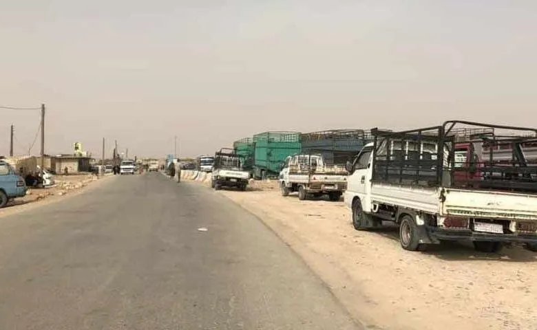 عشائر مسلحة تغلق معبر الحمران شرقي حلب احتجاجاً على اغتيال في جرابلس