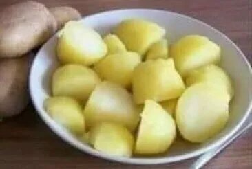 اكتشف قوة البطاطس المسلوقة: حل طبيعي للتخلص من السموم وإنقاص الوزن!
