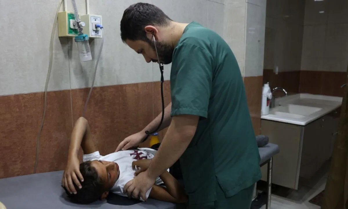 غضب في حماة بعد تعذيب طفل: القبض على الجاني وتحرك رسمي لحماية الأطفال