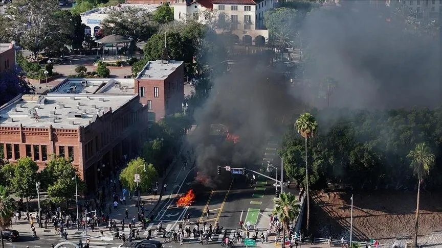 لوس أنجلوس: مظاهرات حاشدة لدعم المهاجرين غير النظاميين تتصاعد وسط انتشار الحرس الوطني