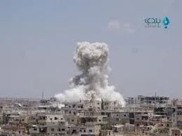 قصف مدفعي على الأتارب غرب حلب يسفر عن مقتل مدني وإصابة 8 آخرين بينهم أطفال ونساء