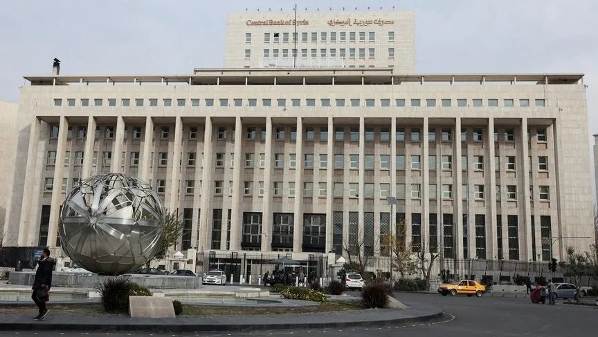 سوريا تخطط للعودة إلى نظام سويفت وإصدار صكوك سيادية لجذب الاستثمار بعد رفع العقوبات