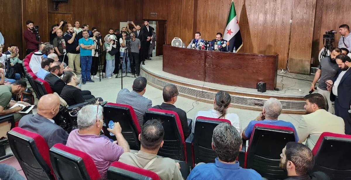 وزارة الداخلية تكشف: دول معادية تستهدف السلم الأهلي في سوريا وملاحقة المتورطين بجرائم حرب