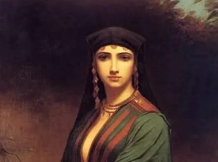 الجمال عبر العصور: كيف شكلت الحضارات معايير الجاذبية من الكحل إلى الجراحة التجميلية؟