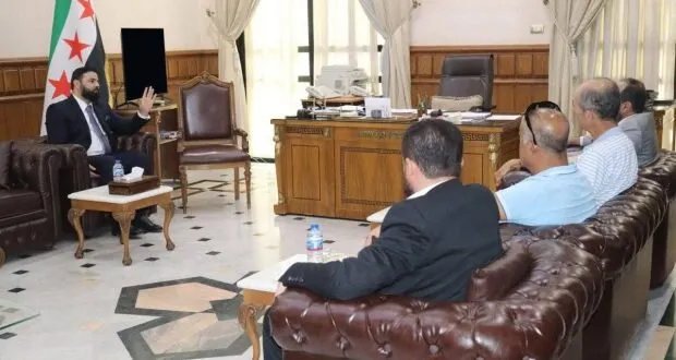 محافظ طرطوس ونقيب المهندسين يبحثان دور النقابة في إعادة إعمار سوريا