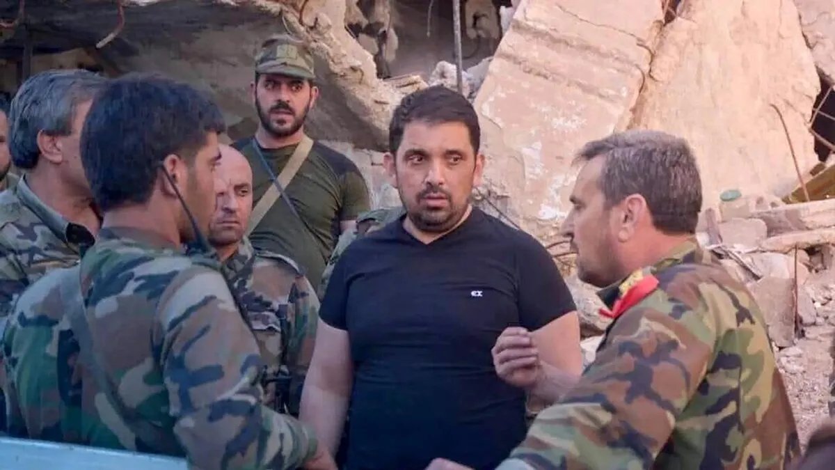 غضب حقوقي وصحفي في سوريا: تنديد بدور فادي صقر في قضية الإفراج عن ضباط النظام السابق