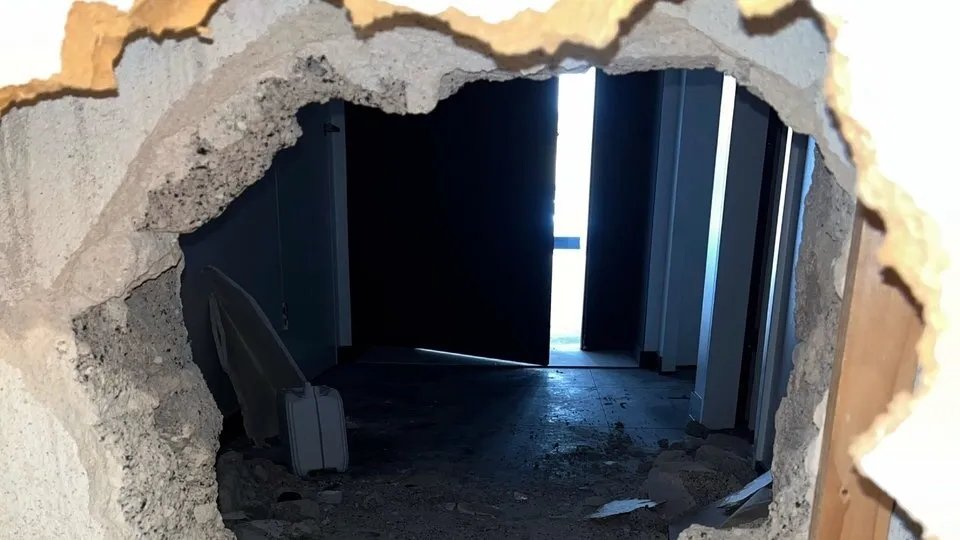 سطو جريء على متجر فاخر في دوسلدورف: لصوص ينهبون سيجارًا بقيمة 60 ألف يورو