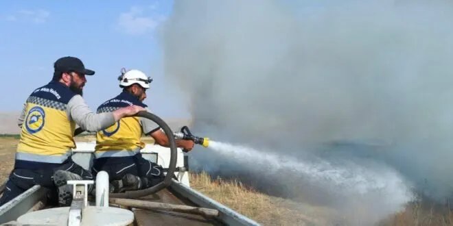 السيطرة على حريق في أراض زراعية بسهل الغاب.. جهود مكثفة للدفاع المدني