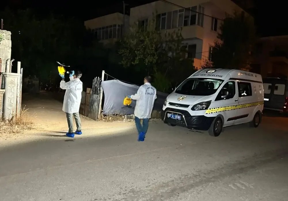 مأساة في أنطاليا: شاب سوري يلقى حتفه برصاصة طائشة أثناء إطعام الدجاج