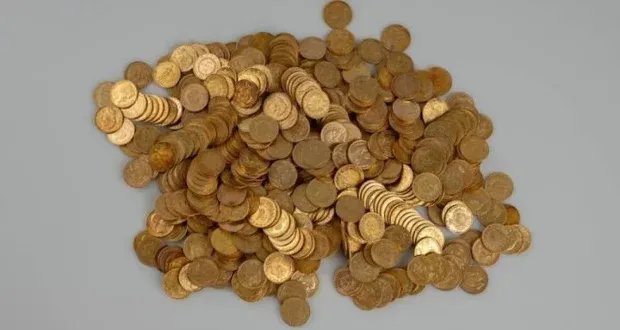 الذهب يقفز مدفوعاً بتوترات الشرق الأوسط وتوقعات خفض الفائدة الأمريكية