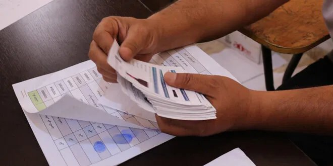 منبج تستعد لامتحانات التعليم الأساسي: توزيع البطاقات وتجهيز المراكز بعد انقطاع دام 13 عاماً