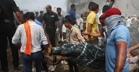 كارثة جوية في الهند: مصرع 242 شخصاً بتحطم طائرة بعد إقلاعها