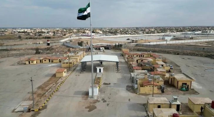 سوريا تعيد فتح معبر البوكمال الحدودي مع العراق: خطوة استراتيجية للتجارة وحركة المسافرين